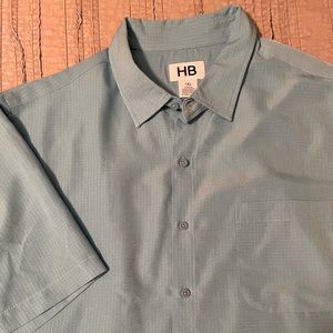 Light blue men’s casual button down shirt